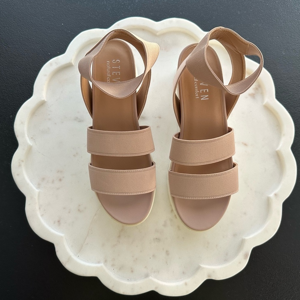 Women’s Steven Natural Comfort Baby Pink Sandals Size 7.5M ~ 1.5 inches